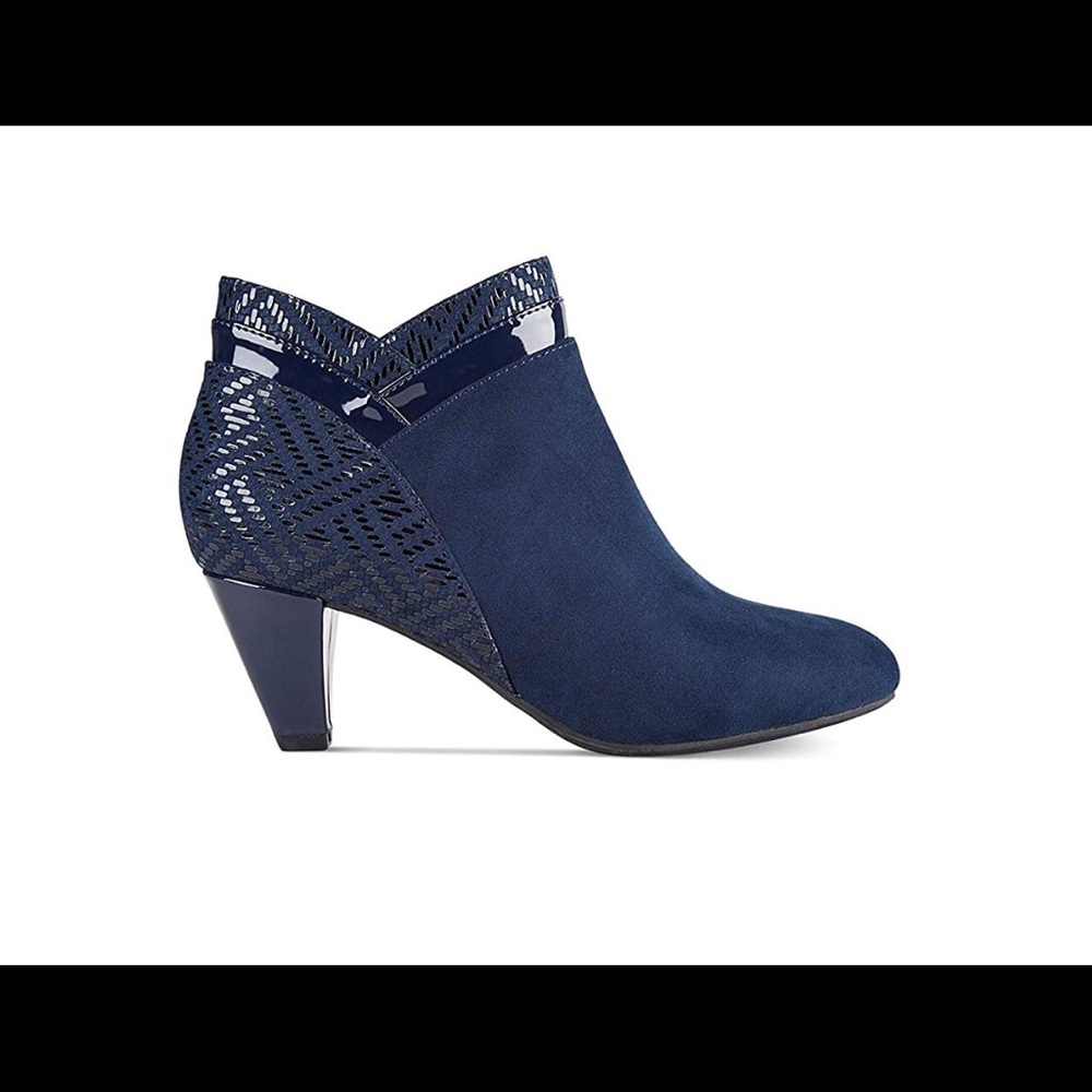 Karen Scott shoes!